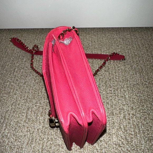 Chanel Thread Around Square Quilted Grained Calfskin Leather Crossbody Bag - Picture 6 of 11